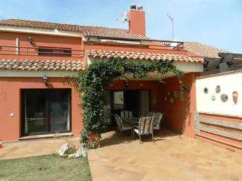 Villa in La Duquesa - M113778