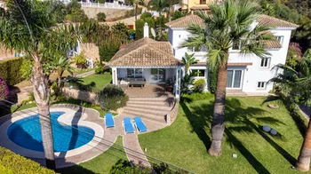 Villa in Elviria - M186269