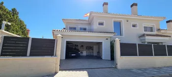 Villa en Torremolinos - M201110