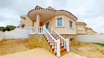 Villa in San Miguel de Salinas - M209866