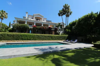 Villa in Sotogrande Alto - M221079