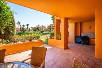 Apartment in La Duquesa - M225744