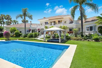 Villa en Nueva Andalucía - M232972