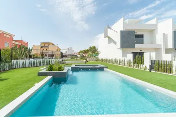 Townhouse in Torrevieja - M260309