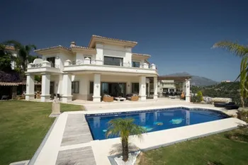 Villa in Los Arqueros - M265348