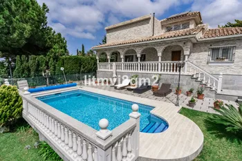 Villa in Las Chapas - M265655