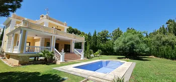 Villa in Las Chapas - M266592