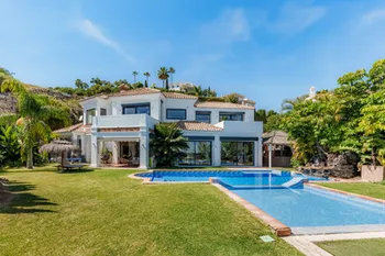 Villa in Los Almendros - M266999