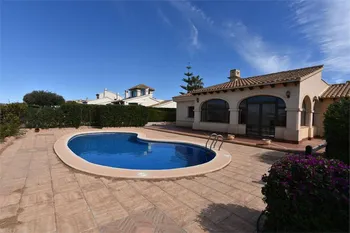 Villa in Hacienda Del Álamo Golf Resort - M270352