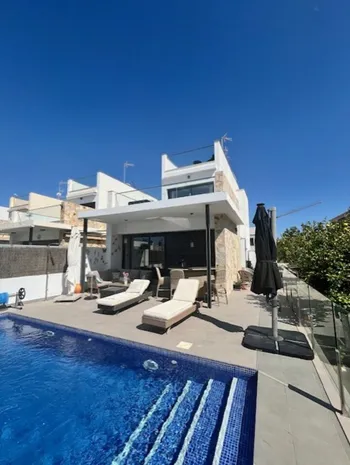 Villa in Cabo Roig - M271659