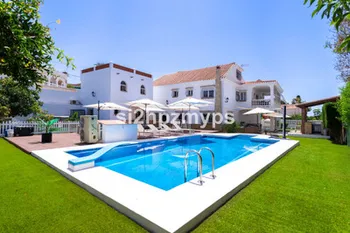 Villa en Caleta de Vélez - M273069