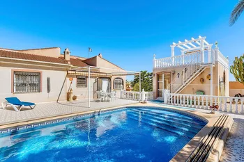 Villa in Orihuela Costa - M274031