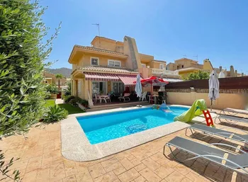 Semi Detached in Benidorm - M275288