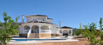 Villa in Pinoso/El Pinós - M275442