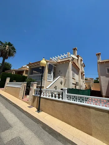 Villa en Villamartin - M277430