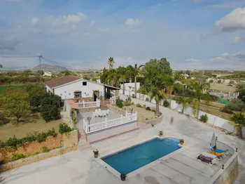 Villa in Alhaurín el Grande - M277846