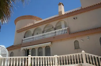 Villa in La Manga del Mar Menor - M280081