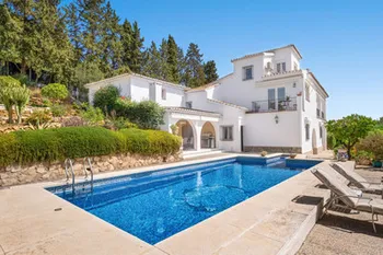 Villa en Sierrezuela - M281309