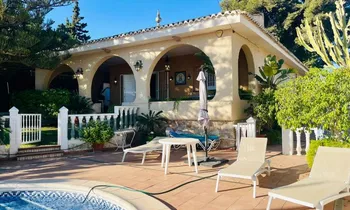 Villa en Torrevieja - M281868