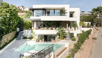 Villa in Estepona - M283581