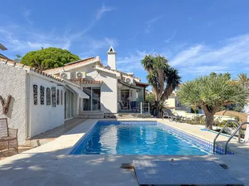 Villa en Cerros del Aguila - M284715