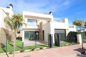 Villa in Los Alcázares - M288078