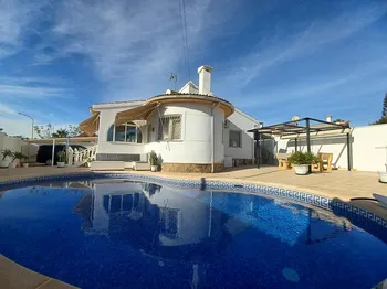 Villa en Ciudad Quesada - M288089