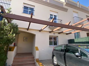 Townhouse in La Duquesa - M293538