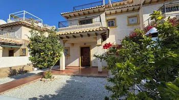 Townhouse in Orihuela Costa - M293648