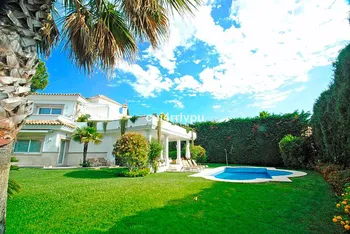 Villa en Bahía de Marbella - M067752